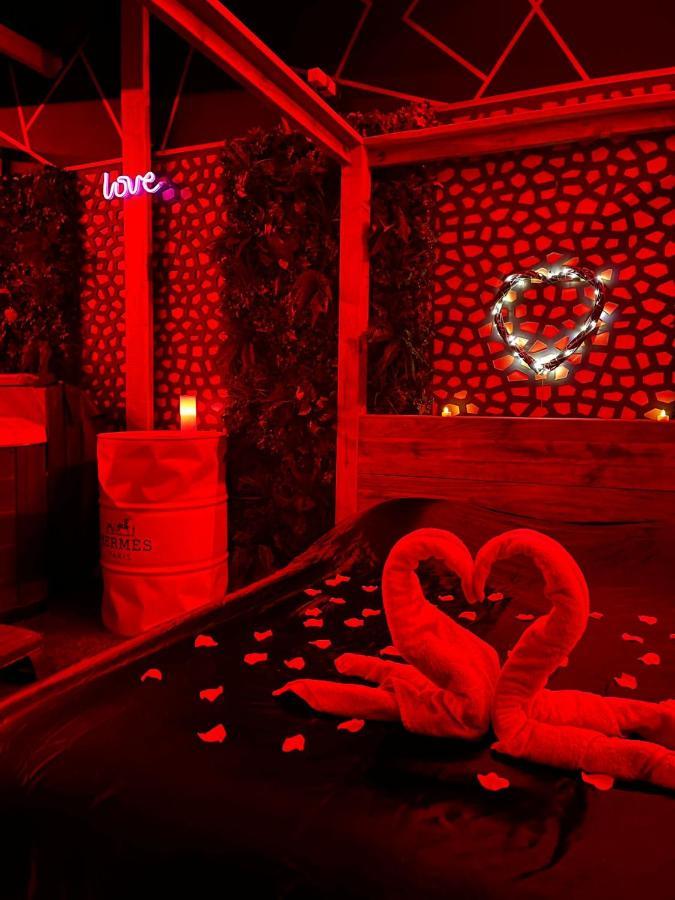 Hotel L'Entrepot Secret Nîmes Zewnętrze zdjęcie